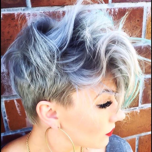 18 Simple Easy Short Pixie Cuts For Oval Faces – Hairstyles With Regard To Pastel Pixie Haircuts With Curly Bangs (View 5 of 25)