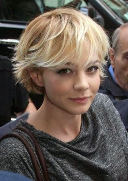 20 Layered Hairstyles For Short Hair – Popular Haircuts Pertaining To Very Short Boyish Bob Hairstyles With Texture (View 8 of 25)