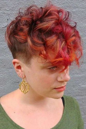 23 Cute And Flattering Curly Pixie Cut Ideas With Curly Pixie Haircuts With Highlights (View 4 of 25)