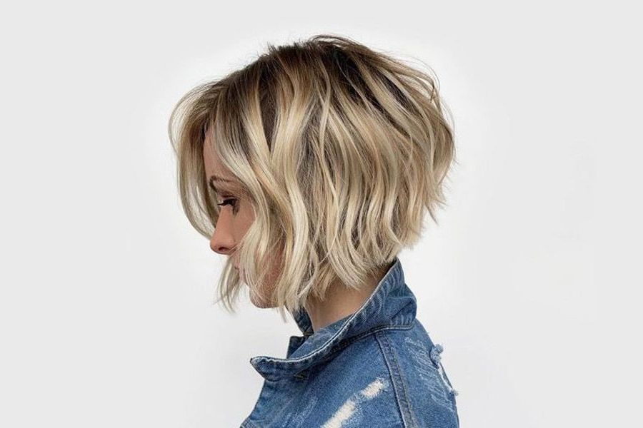 30 Easy And Cute Styling Ideas To Get Beach Waves For Short Hair For Short Bob Haircuts With Waves (Photo 23 of 25)