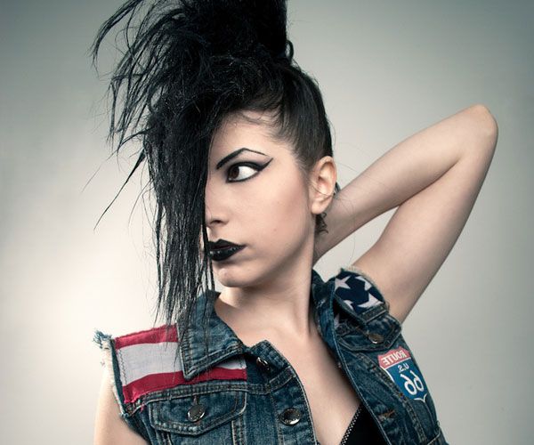 40 Staggering Mohawk Hairstyles With Regard To Rocker Girl Mohawk Hairstyles (View 22 of 25)