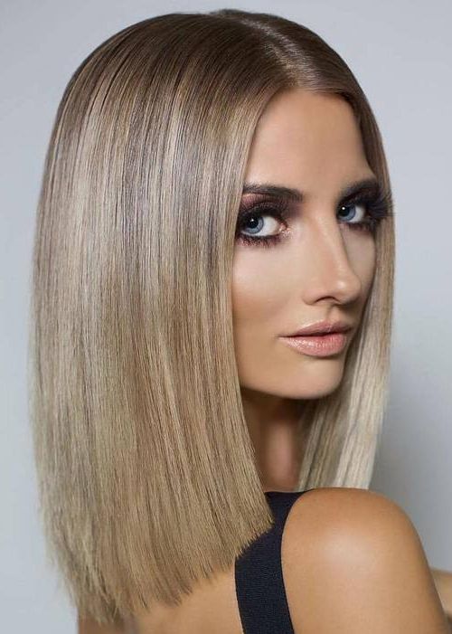 50 Amazing Blunt Bob Hairstyles You'd Love To Try In 2020 Regarding Blonde Blunt Haircuts Bob With Bangs (Photo 21 of 25)