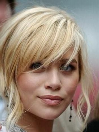 50 Layered Hairstyles With Bangs | Hair Beauty:__cat__, Long Pertaining To Braided High Bun Hairstyles With Layered Side Bang (Photo 7 of 25)