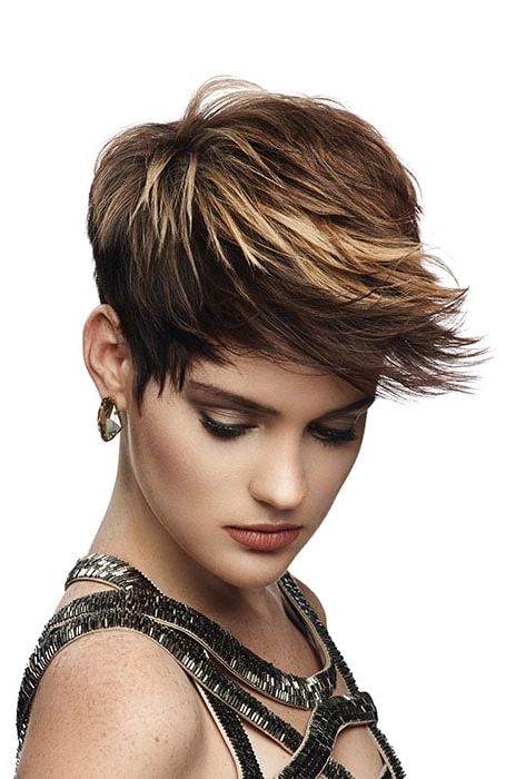 60 Best Brown Hair With Highlights Ideas – The Trend Spotter Intended For Trendy Pixie Haircuts With Vibrant Highlights (Photo 23 of 25)