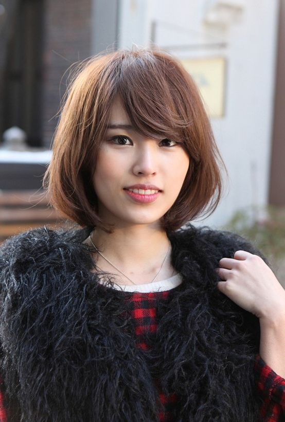 Messy Medium Bob With Long, Sexy Fringe – Simple Easy Daily In Medium Length Bob Asian Hairstyles With Long Bangs (Photo 9 of 25)