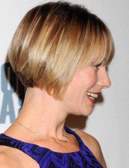 Side View Of Chic Short Bob Cut From Meredith Monroe | Easy Pertaining To Chic Short Bob Haircuts With Bangs (View 14 of 25)