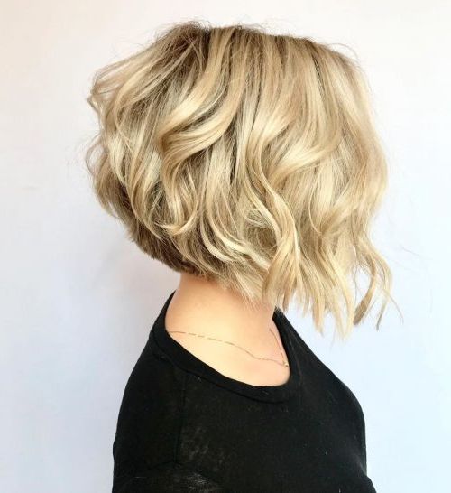 17 Short Wavy Bob Haircuts Trending Right Now With Regard To Slightly Angled Messy Bob Hairstyles (View 12 of 25)