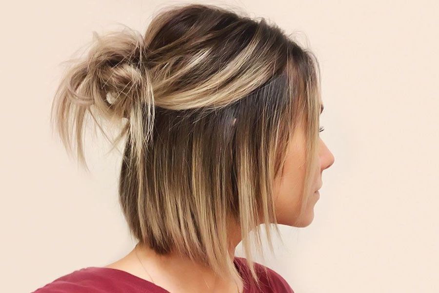 18 Sassy Short Hairstyles For Round Faces Throughout Classic Asymmetrical Hairstyles For Round Face Types (View 10 of 24)
