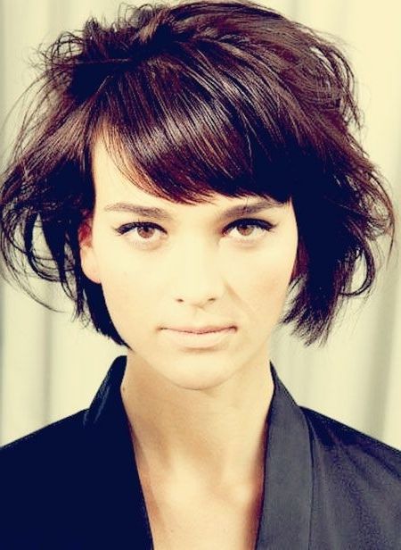 32 Eye Catching Bob Haircuts For Women – Pretty Designs Regarding Curly Messy Bob Hairstyles With Side Bangs (Photo 11 of 25)