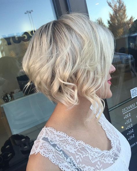 6 Best Curly & Wavy Stacked Haircuts For Short Hair 2020 For Romantic Blonde Wavy Bob Hairstyles (Photo 5 of 25)