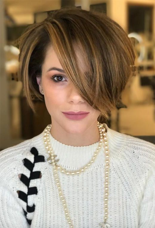 61 Cute Short Bob Haircuts: Short Bob Hairstyles For 2019 With Regard To Side Parted Bob Hairstyles With Textured Ends (Photo 4 of 25)
