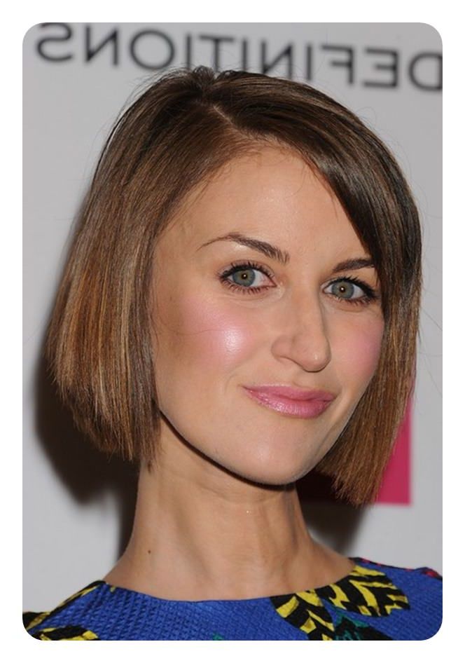 Blunt Cut Bob – Rock Your Edge With 100+ Haircuts To Choose From For Sleek Blunt Brunette Bob Hairstyles (Photo 14 of 25)