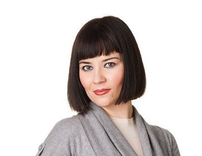 Brunette Bob With Blunt Bangs – Casual, Everyday With Regard To Sleek Blunt Brunette Bob Hairstyles (Photo 16 of 25)