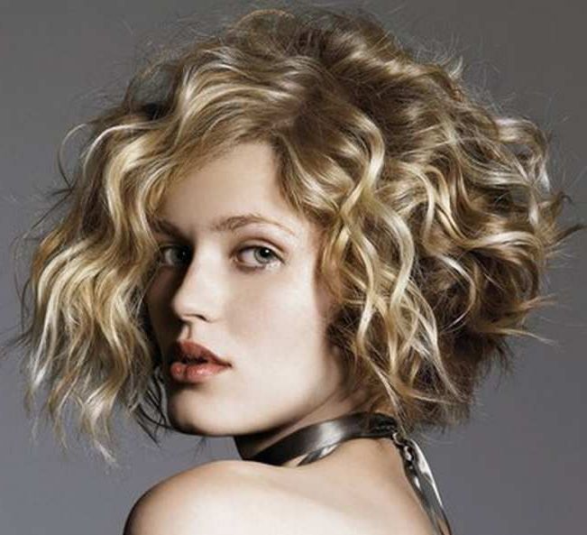 Haircuts For Thin Curly Hair Round Face 25 Best Curly Short With Curly Hairstyles For Round Faces (View 16 of 25)