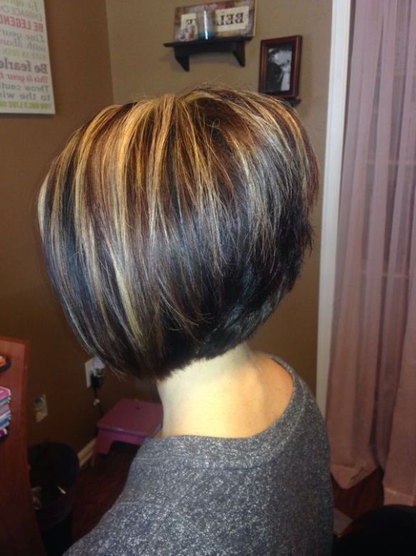 Inverted Bob Haircut With Highlights, Bob Haircuts For Fine Throughout Short Bob Hairstyles With Highlights (Photo 2 of 25)