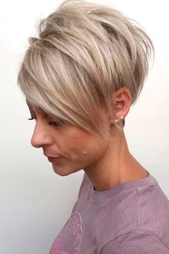 Top 40 Best Short Hairstyles And Short Haircuts For Women Regarding Short Feathered Hairstyles (Photo 22 of 25)