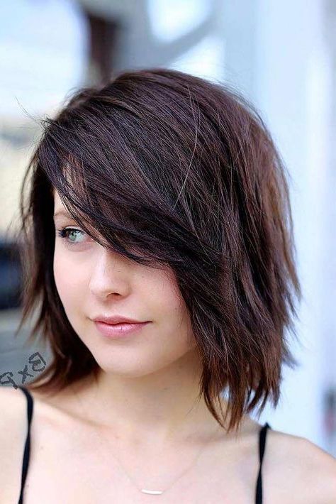Medium Layered Bob Hairstyle With Deep Side Part #brownbob For Fun Choppy Bob Hairstyles With A Deep Side Part (Photo 2 of 25)