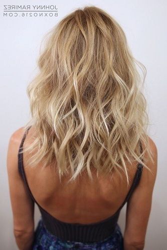Medium Length Beach Waves – Beach Wave Hair Ideas That Will Intended For Mid Length Beach Waves Hairstyles (View 13 of 25)