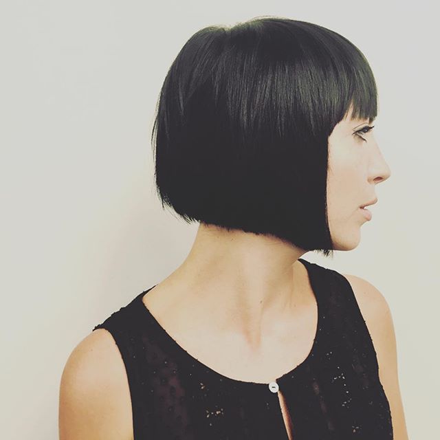 Short Black Graduated Bob Hairstyle With Bangs – Hairstyles Throughout Short Black Bob Hairstyles With Bangs (Photo 24 of 25)