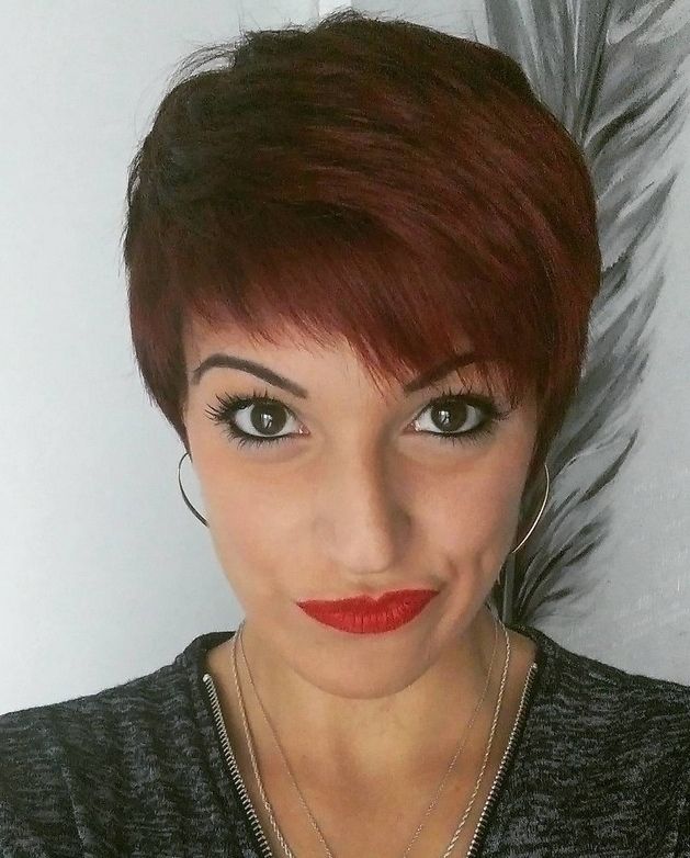 20 Gorgeous Short Pixie Haircuts With Bangs 2021 Inside Newest Feathery Bangs Hairstyles With A Shaggy Pixie (View 14 of 25)