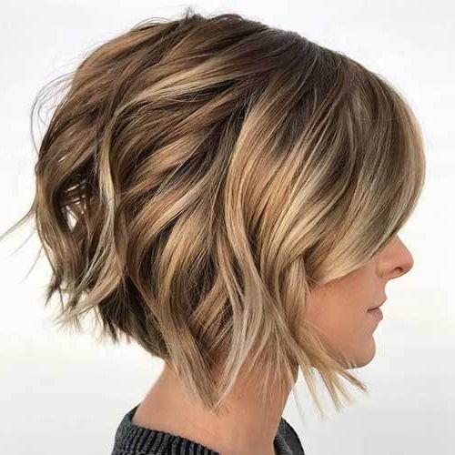 40 Classy Short Haircuts And Hairstyles That Suit Thick Hair Throughout Newest Classy Feathered Bangs Hairstyles (View 19 of 25)