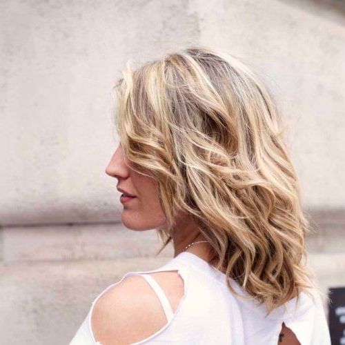 Hair Streaks: 20 Updated Ways To Wear This Trend | All With Regard To Most Popular Feathered Bangs Hairstyles With Bright Highlights (View 15 of 25)