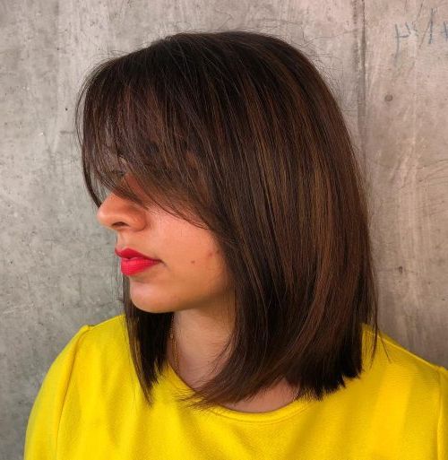 Top 32 Layered Bob Haircuts (2020 Pictures) Inside Current Feathered Bangs Hairstyles With A Textured Bob (View 9 of 25)