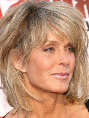 32 Fall Hairstyles Transformations For Women Over 50 With Soft Waves And Blunt Bangs Hairstyles (Photo 6 of 25)