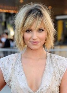 5 Ly 2 Ls 2 [,] 653866439632605459 [,] Search Chin Length Within Short Wavy Hairstyles With Straight Wispy Fringe (View 20 of 25)