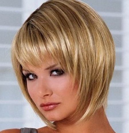 Beautiful Short Inverted Bob Hairstyles With Bangs – Short Inside Wavy Hairstyles With Short Blunt Bangs (Photo 11 of 25)