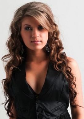 Long Curly Hair With Side Swiped Bangs. | Curly Girl Intended For Long Wavy Hairstyles With Bangs Style (Photo 4 of 25)