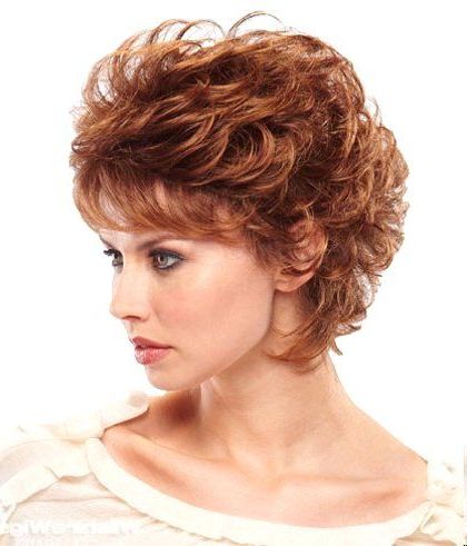 Pin On Hair. With Layered Wavy Hairstyles With Curtain Bangs (Photo 25 of 25)