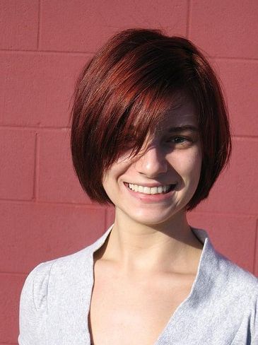 Short Haircuts With Bangs – Side Swept, Choppy & Straight Within Short Wavy Hairstyles With Straight Wispy Fringe (Photo 15 of 25)