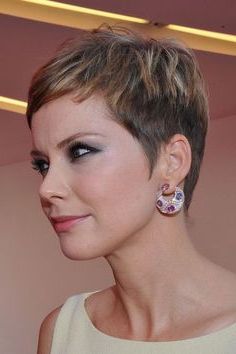 Very Short Haircut For Women (View 3 of 25)