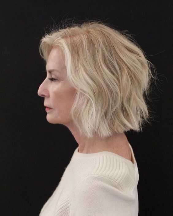 10 Blunt Bob Haircut Ideas To Bring To Your Next Hair Stylist Appointment –  Hello Glow Inside Newest Blunt Wavy Hairstyles (View 25 of 25)