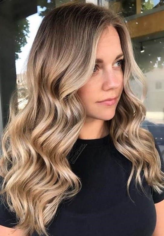 15 Chicest Blonde Wavy Hairstyles For Women – Hairstylecamp With Regard To Recent Waves Haircuts With Blonde Ombre (View 4 of 25)