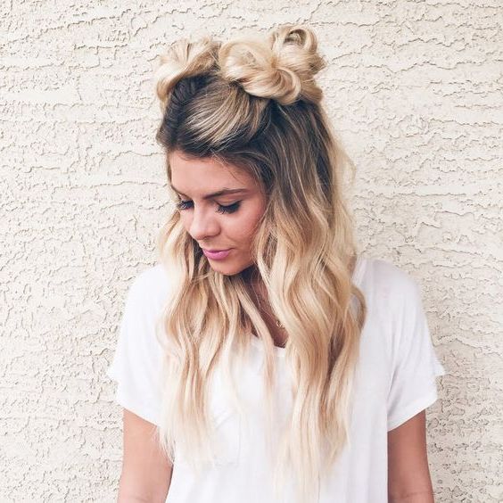 16 Super Cute Space Bun Hairstyles You Can Try This Year – Styles Weekly Pertaining To Most Recently Layered Medium Length Hairstyles With Space Buns (View 14 of 25)