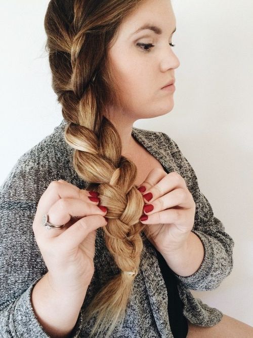 20 Gorgeous And Glam Side Braid Ideas – Styles Weekly In Best And Newest Fantastic Side Braid Hairstyles (View 12 of 25)