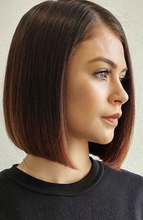 20 Stylish Blunt Haircut Ideas For 2022 – The Trend Spotter Regarding Side Parted Blunt Bob Hairstyles (View 21 of 25)