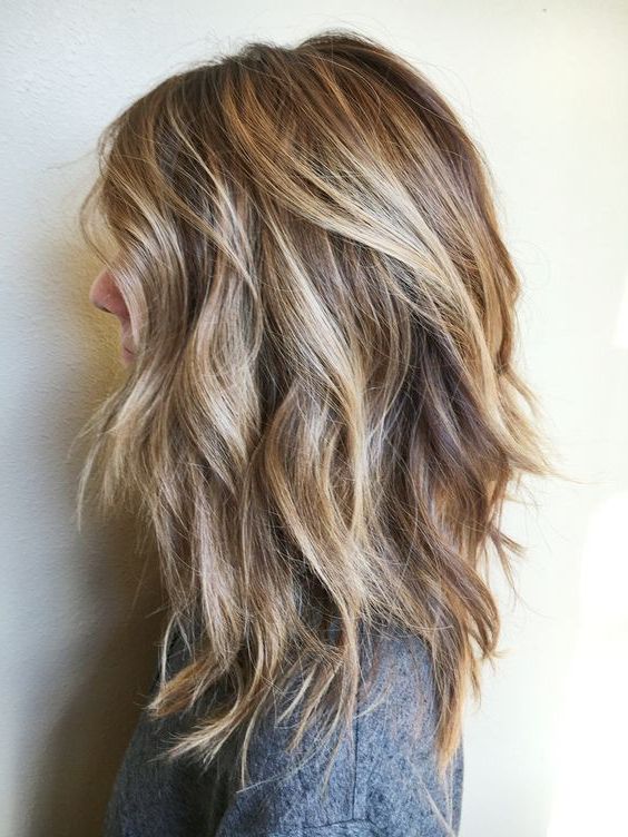 21 Best Lob (long Bob) Hairstyles And Haircuts – Hairstyles Weekly Within Most Up To Date Layered Wavy Lob Haircuts (Photo 19 of 25)