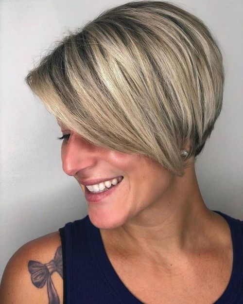 21 Cute Bob With Side Bangs You'll Want To Try In 2022 Pertaining To Long Side Bangs Blunt Bob Hairstyles (View 10 of 25)
