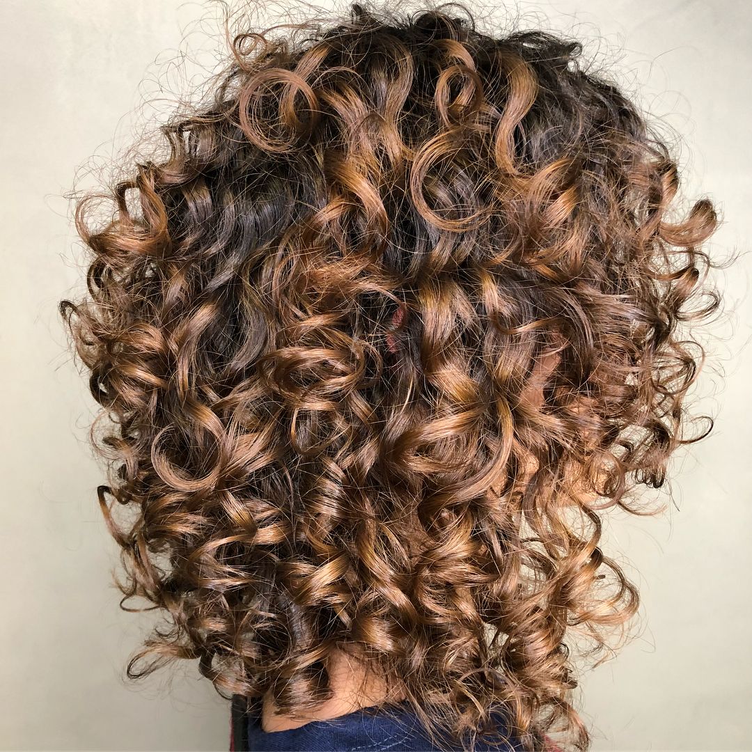 25 Must Try Medium Length Layered Haircuts For 2022 With Regard To Most Current Layered Curly Medium Length Hairstyles (View 11 of 25)