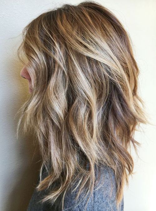 27 Best Long Bob (lob) Hairstyles (2022 Guide) Pertaining To Most Popular Wavy Lob Haircuts With Caramel Highlights (View 20 of 25)