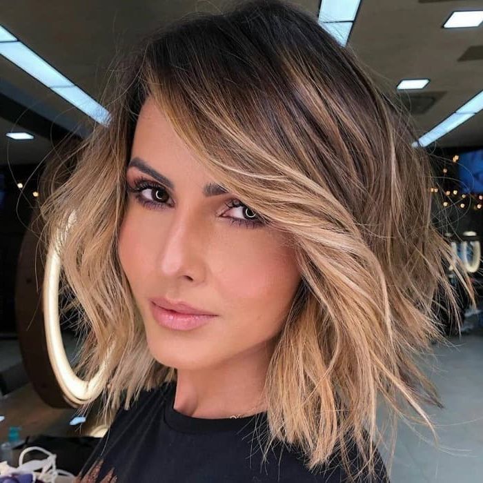 29 Stylish Lob Haircuts And Long Bob Hairstyles In 2022 Pertaining To Most Recent Middle Parted Messy Lob Haircuts (View 25 of 25)