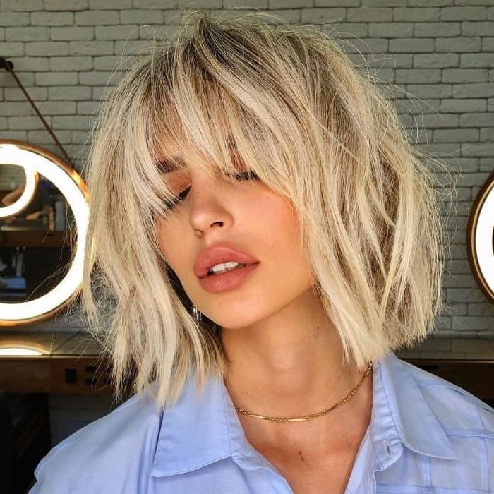 29 Stylish Lob Haircuts And Long Bob Hairstyles In 2022 Pertaining To Recent Shoulder Length Lob Haircuts With Layered Front (View 20 of 25)