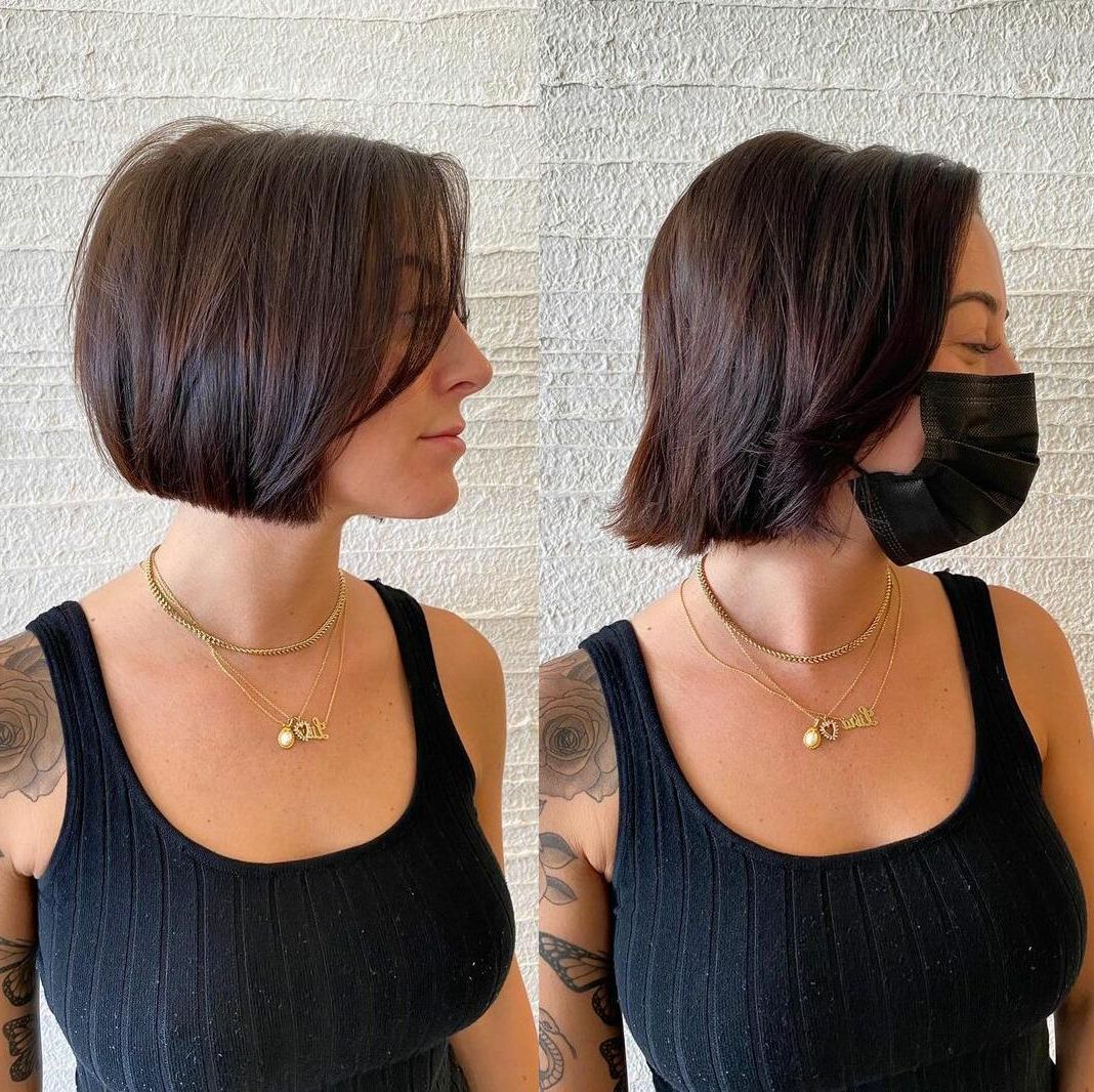 30 Amazing Blunt Bob Hairstyles To Rock This Summer (short & Medium Hair) –  Her Style Code Pertaining To Bright Blunt Hairstyles For Short Straight Hair (View 21 of 25)