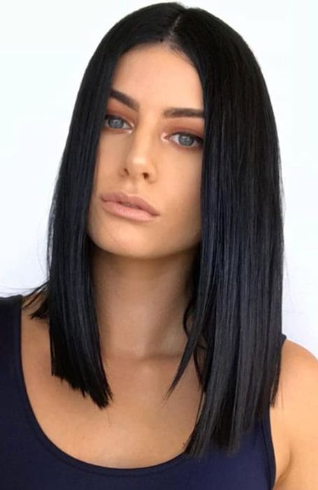 30 Best Shoulder Length Hairstyles & Haircuts For Women In 2022 For Most Recent Shoulder Length Straight Haircuts (View 13 of 25)