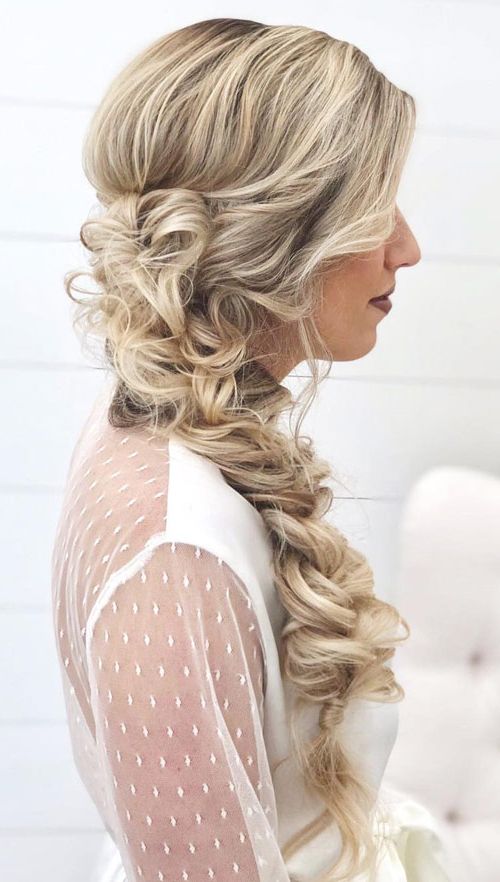 30 Cute And Easy Side Braid Hairstyles & How To Do Them For Most Recent Really Royal Braid Hairstyles (View 14 of 25)