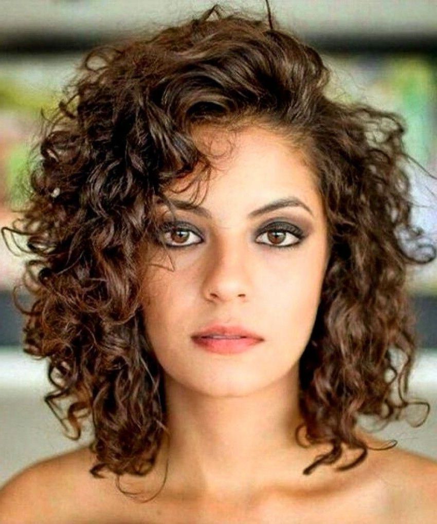 30 Glamorous Mid Length Curly Hairstyles For Women | Medium Curly Hair  Styles, Medium Length Curly Hair, Shoulder Length Curly Hair With Regard To Most Recent Medium Length Curly Haircuts (View 2 of 25)
