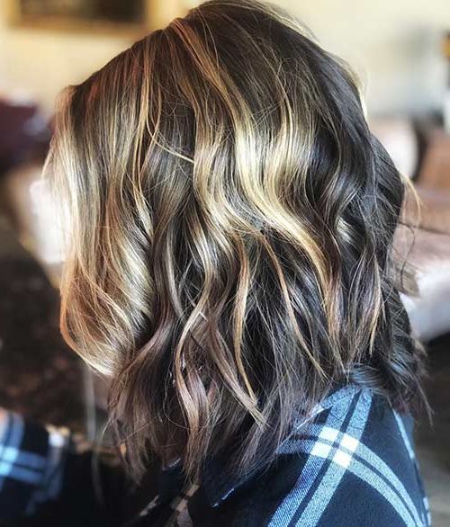 30 Stylish Medium Shags You'll Want To Try Immediately With Regard To Newest Highlighted Shag Hairstyles (View 14 of 25)